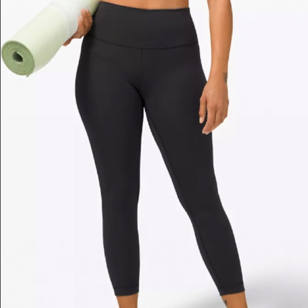 BARELY WORN Lululemon wunder under 25in leggings